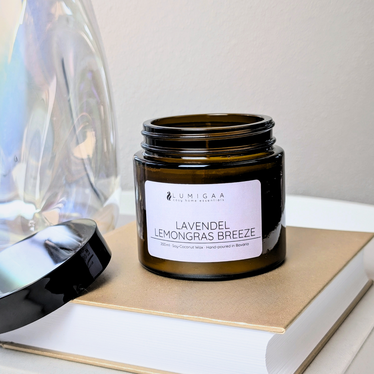 Kerze "NURA" - Lavendel Lemongras Breeze