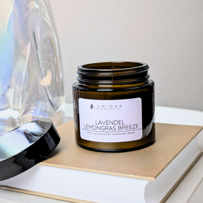 Kerze "NURA" - Lavendel Lemongras Breeze