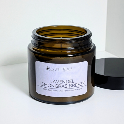 Kerze "NURA" - Lavendel Lemongras Breeze