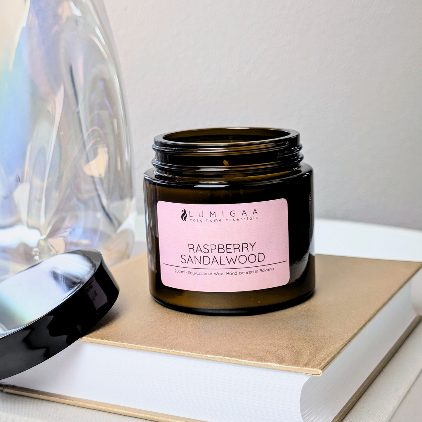 Kerze "NURA" - Raspberry Sandalwood