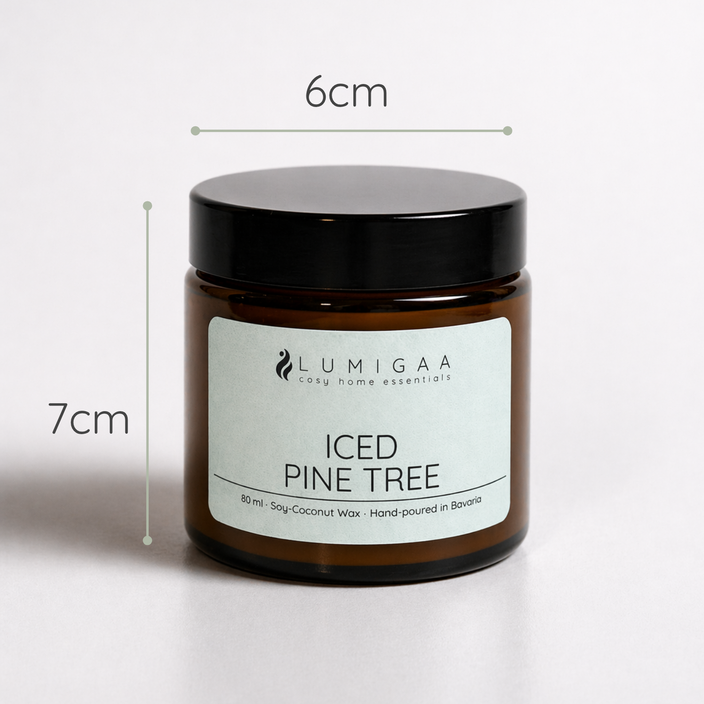 Duftkerze im Glas mit schwarzem Deckel, Duft Iced Pine Tree, 7 cm hoch, 6 cm Durchmesser