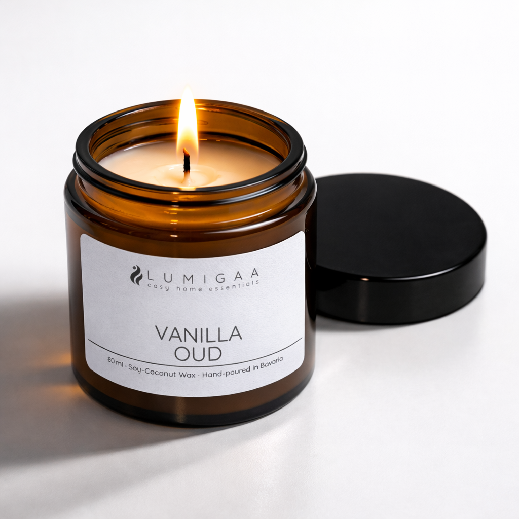 brennende Duftkerze im Glas, Duft Vanilla Oud